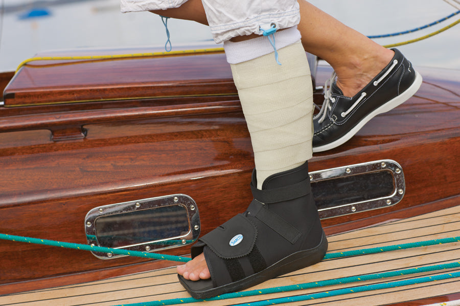 Slimline Cast Boot Black Square-Toe Adult Large | Precision Lab Works